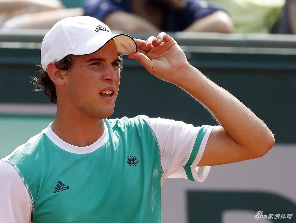 九游体育-险胜引发热议！，蒂姆在G2比赛中刷新纪录赛场气氛高涨(蒂姆2021年)