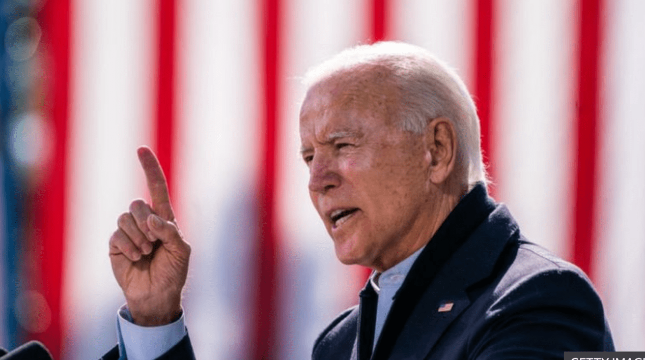 9体育-随着一阵强劲的音乐响起